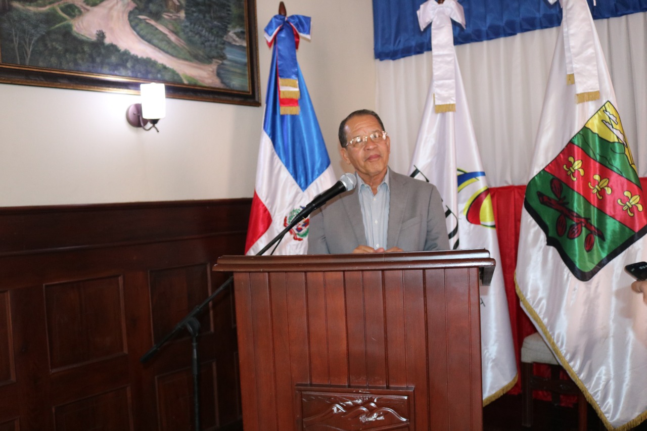Alcalde SFM presentó la memoria de su segundo años de mandato