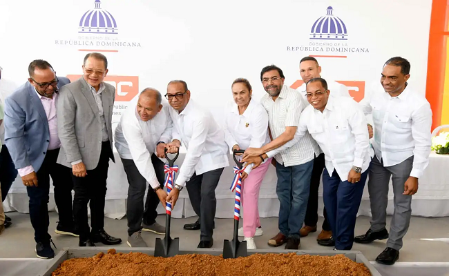 Con inversión de RD$500 millones inician construcción carretera Villa Riva – Autopista del Nordeste